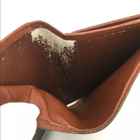 Louis Vuitton Bifold Wallet - Picture 9 of 11